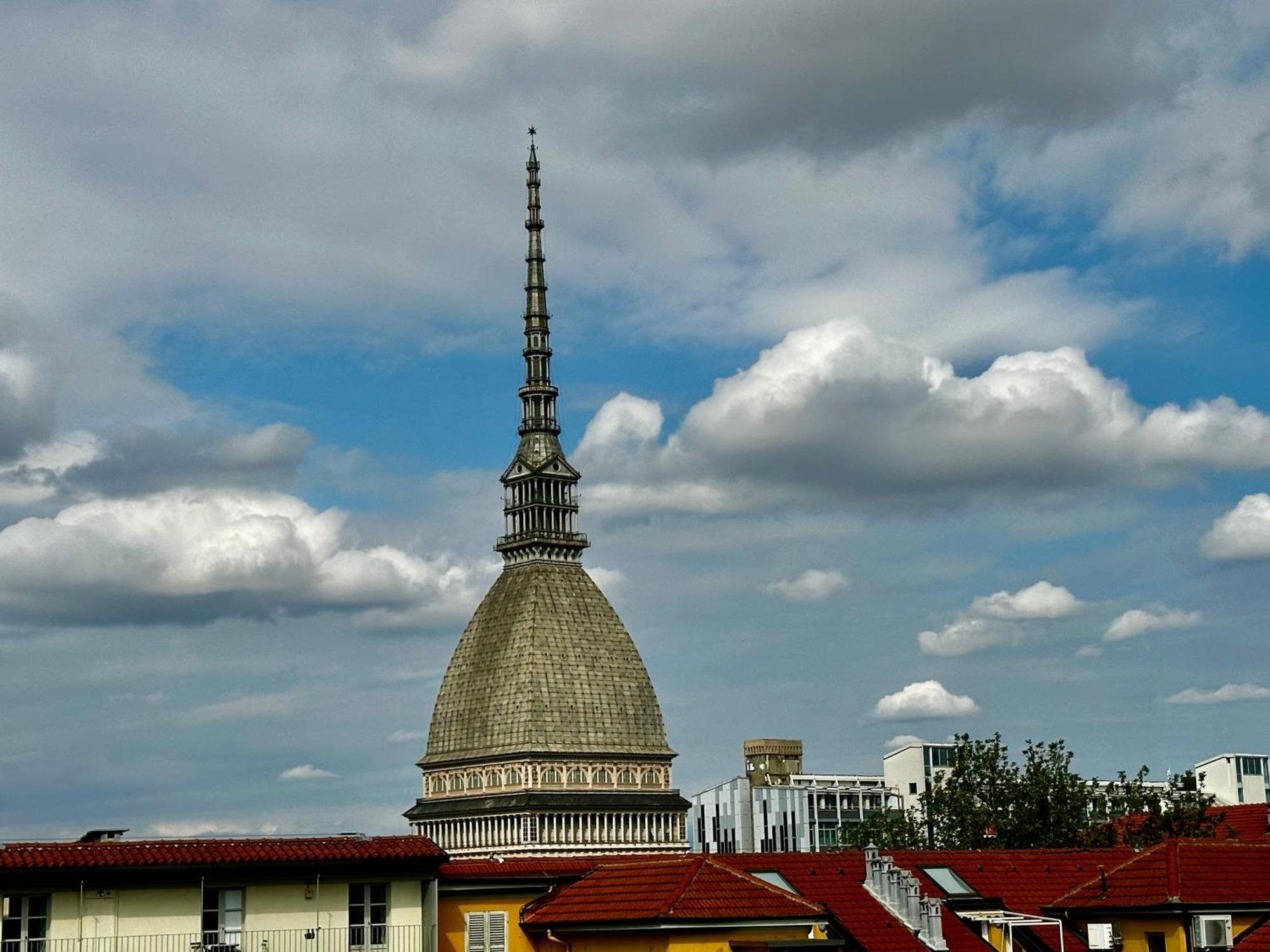 Le Finestre Sulla Mole Apartment Turin Ngoại thất bức ảnh