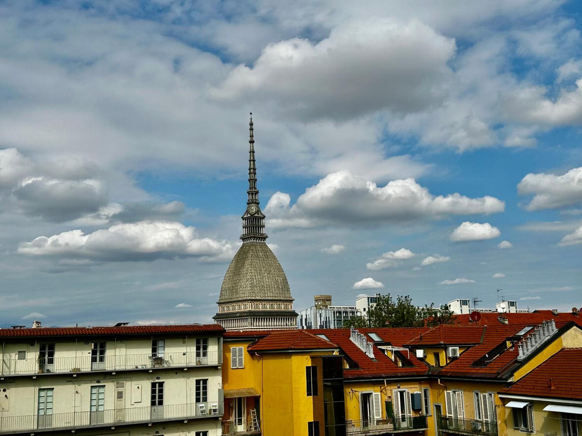 Le Finestre Sulla Mole Apartment Turin Ngoại thất bức ảnh